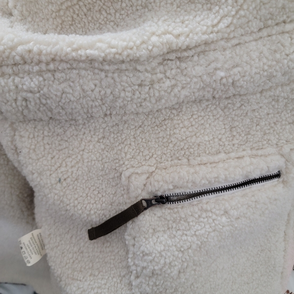 Doen Fauna Quilted Sherpa Coat in Olive Green Small/Medium - Picture 7 of 8